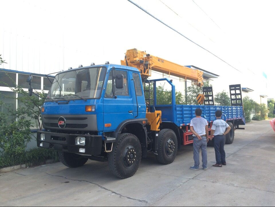 12噸隨車吊 12噸隨車吊