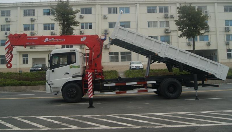 東風(fēng)隨車吊帶自卸 東風(fēng)隨車吊帶自卸