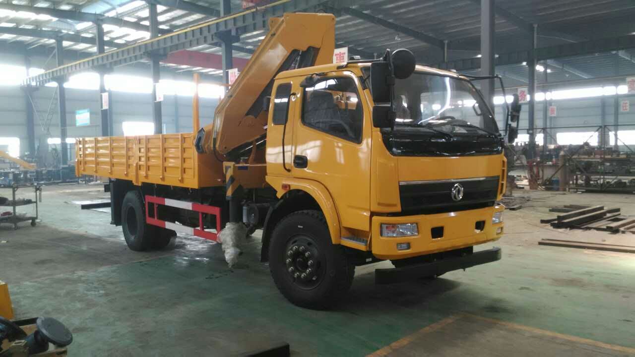 6.3噸折臂吊 6.3噸折臂吊