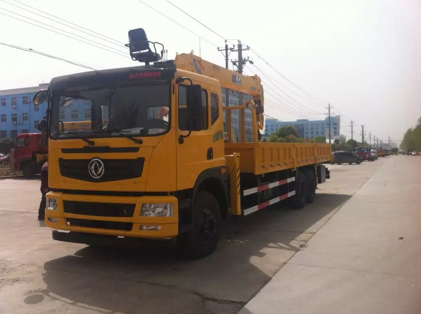 石煤隨車吊 石煤隨車吊