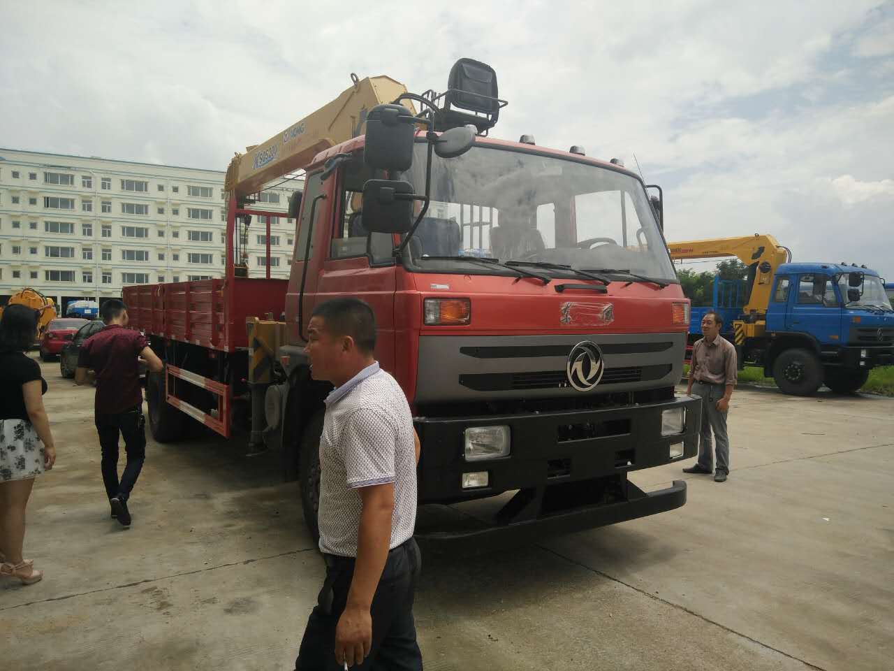 8噸隨車吊 8噸隨車吊