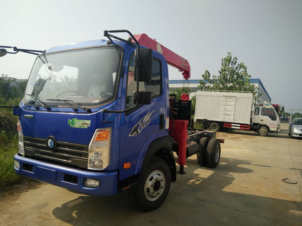 隨車(chē)吊圖片 隨車(chē)吊圖片