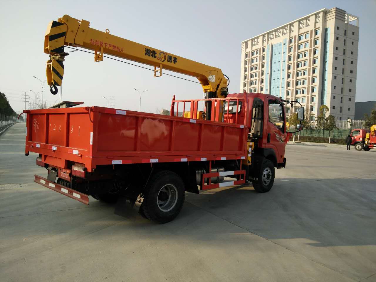 藍(lán)牌隨車吊 藍(lán)牌隨車吊